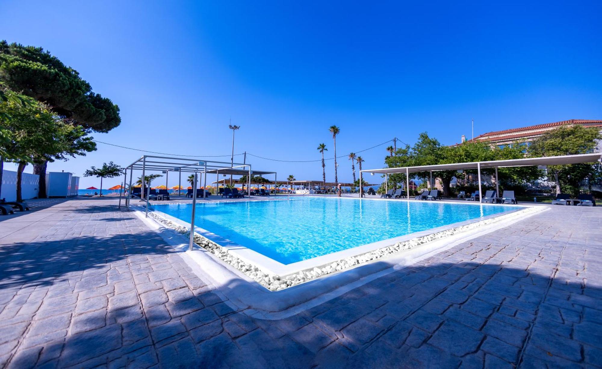 Buka Sandy Beach Messíni Exterior foto